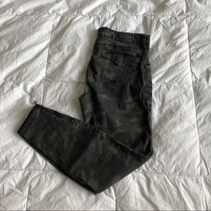 KUT from the Kloth Camo Skinny Jeans